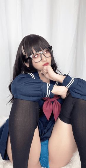 年轻的女教师电影_1080免费观看韩国