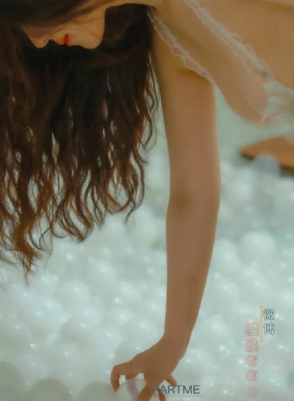 小妖精抬起臀嗯啊喷水h视频_BDHD在线观看