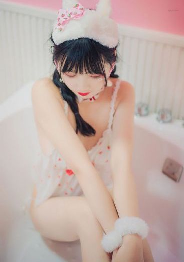 伊人免费视频二_720视频大全